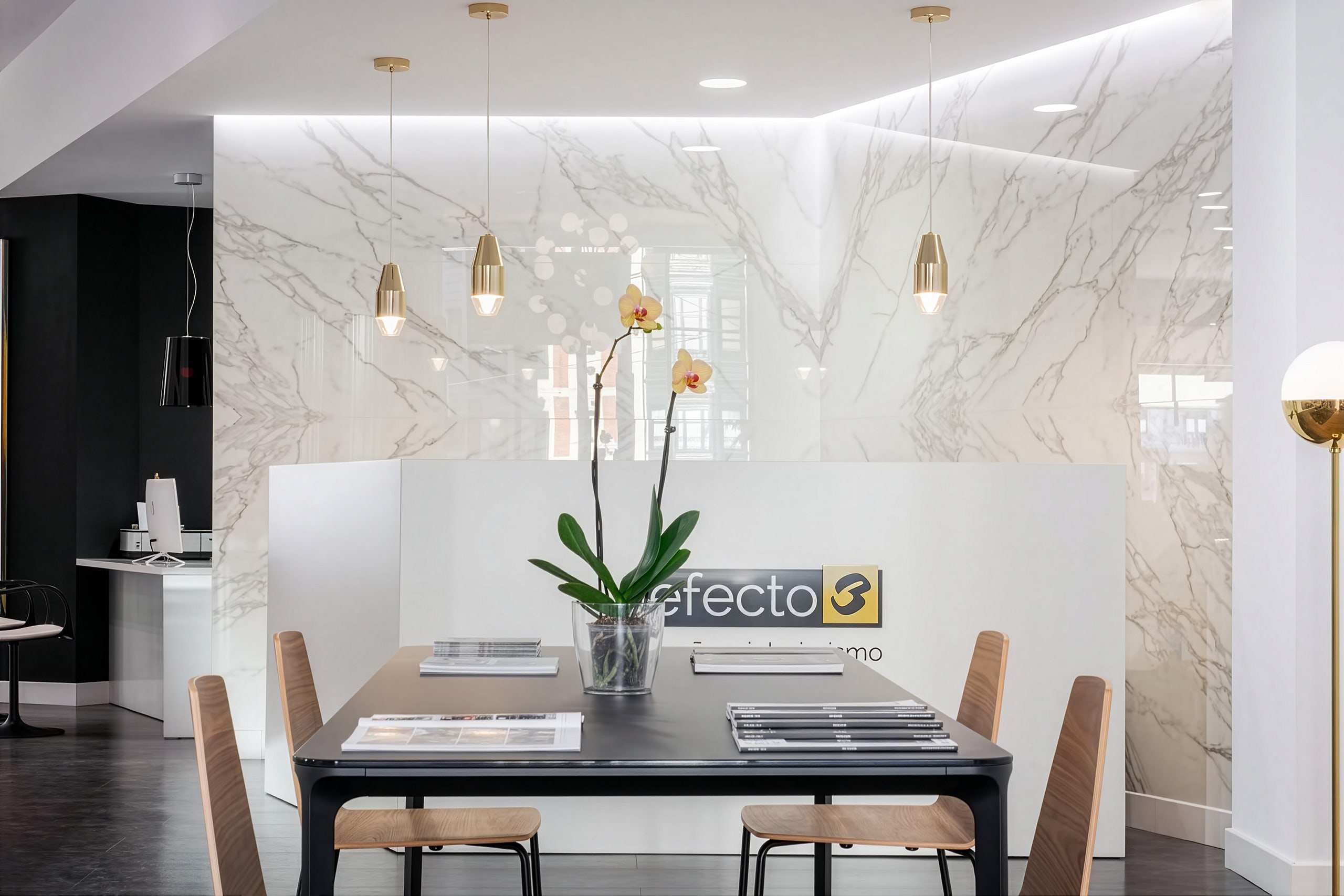 Office with Yuma Lamp — Efecto 3 Office, Bilbao — KDLN