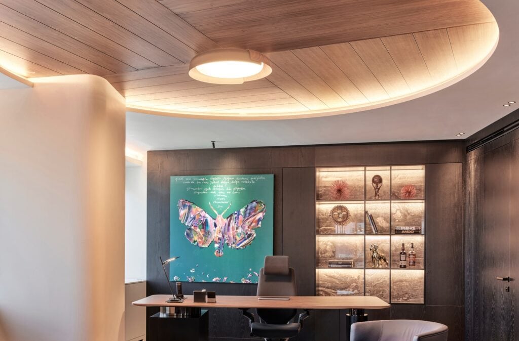 Office with Dala lamp — VeVentures Headquarters, Instanbul — KDLN