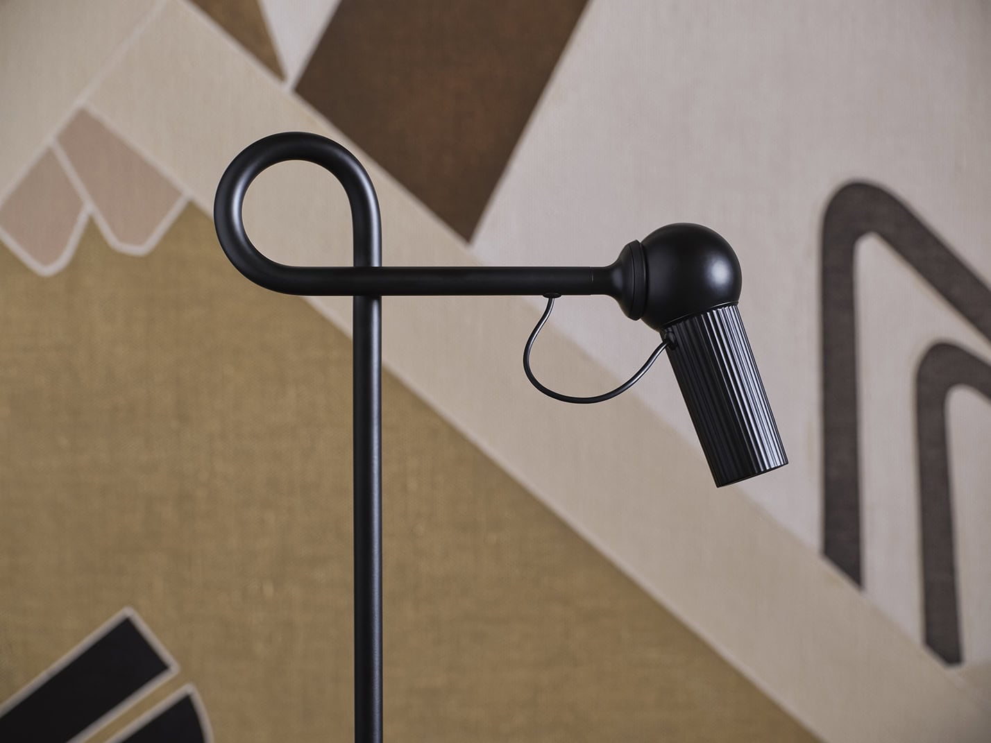 Dettaglio lampada Bird table